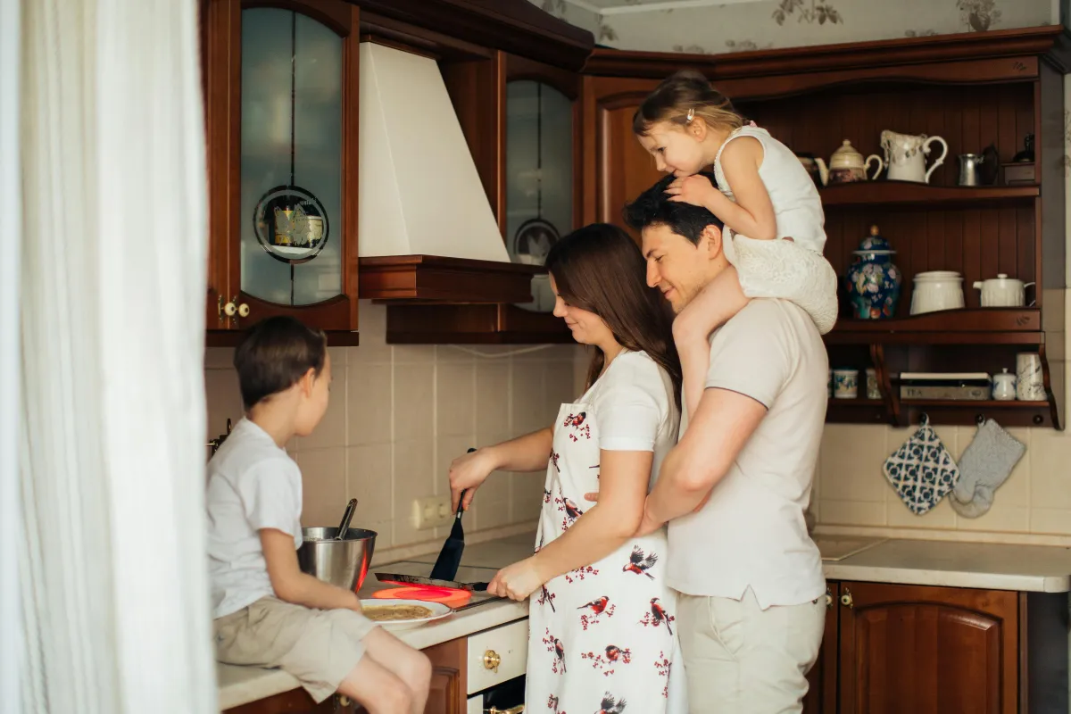 Family members connecting meaningfully, better than family group chat