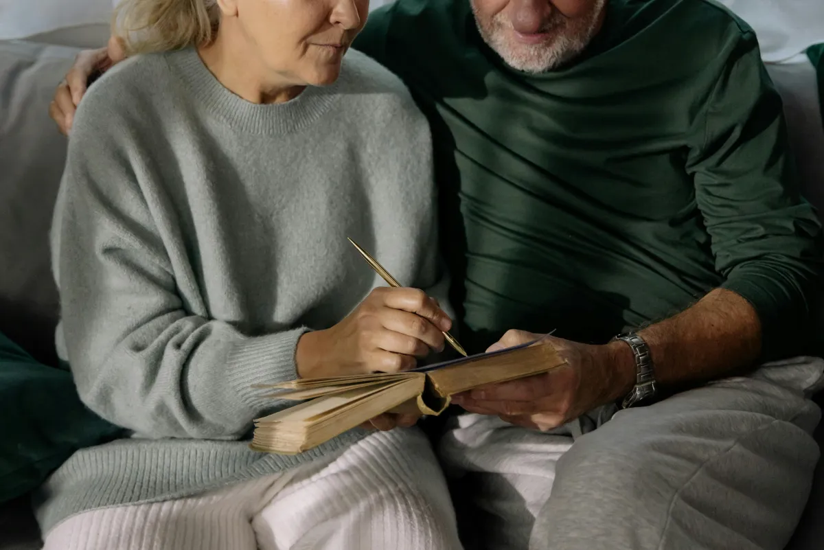 How Looking Back at Old Journal Entries Can Transform Your Relationship
