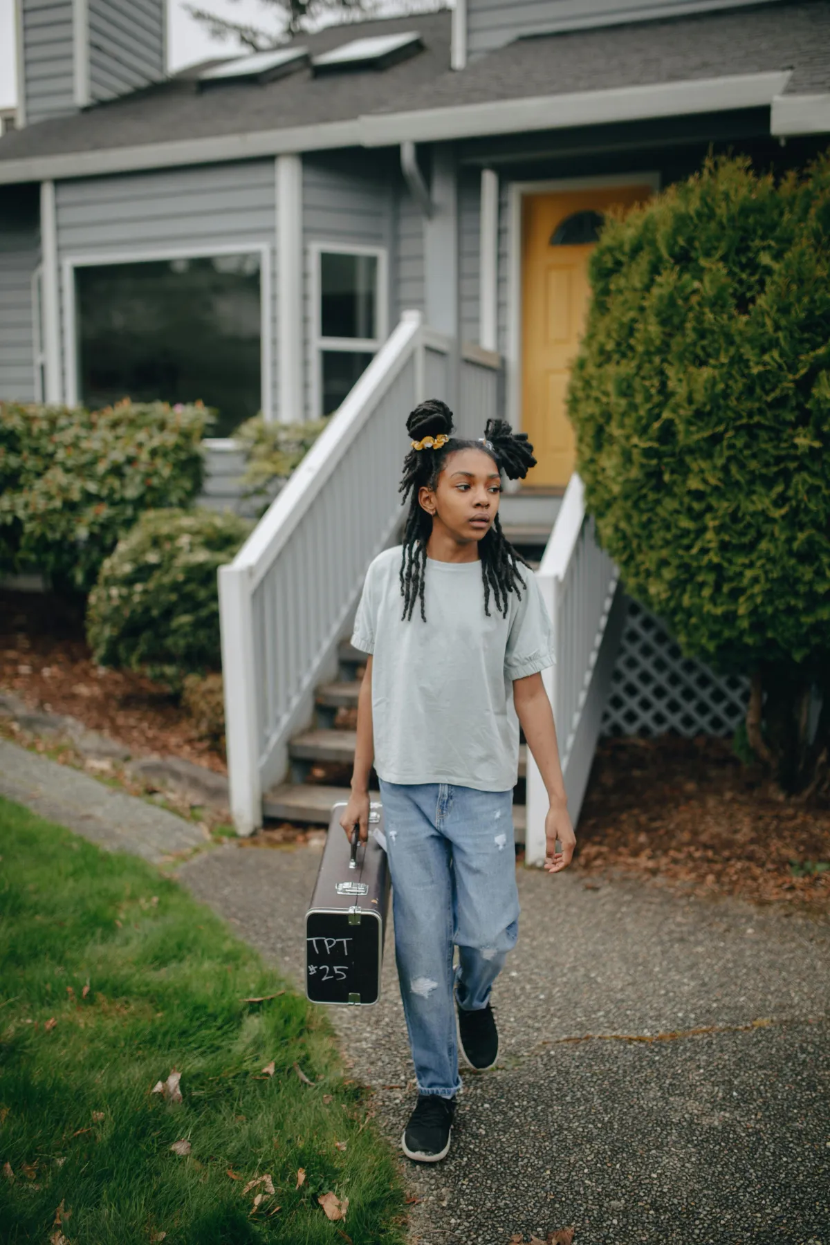 Moving Away from Home: How to Keep Your Family Relationships Strong